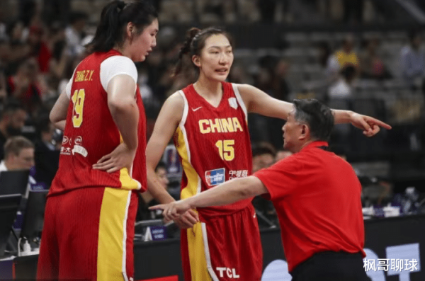 我要配资网股票 中国女篮官宣集训大名单! 李梦再次无缘, 球迷声讨宫鲁鸣