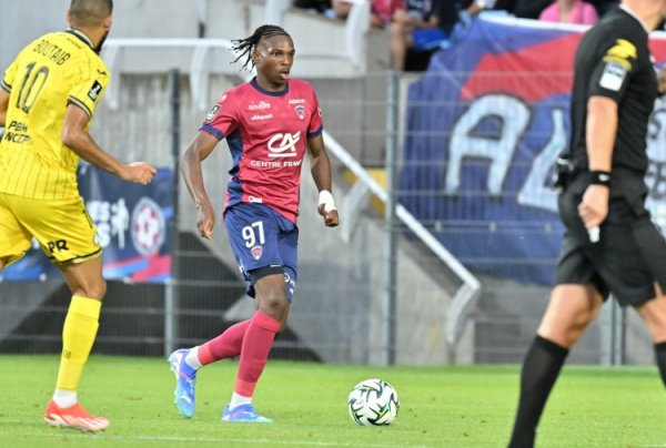 杠杆配资 罗马诺：切尔西有意雷恩中卫雅奎特，已与雷恩进行直接谈判